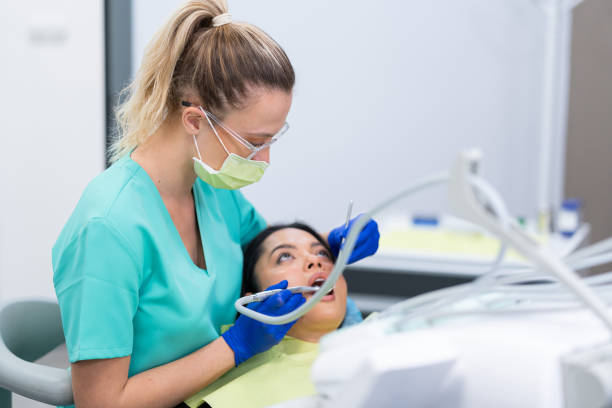 Best Cracked Tooth Emergency Dentist  in Spring Grove, MN